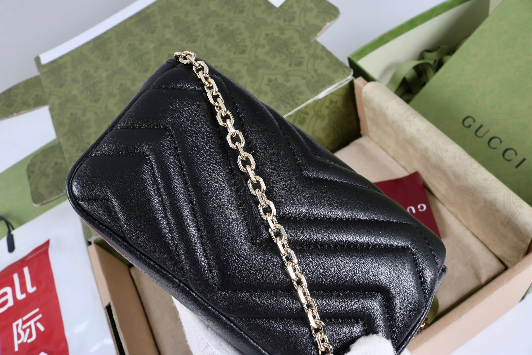Классические Сумки Женские Gucci 18005069