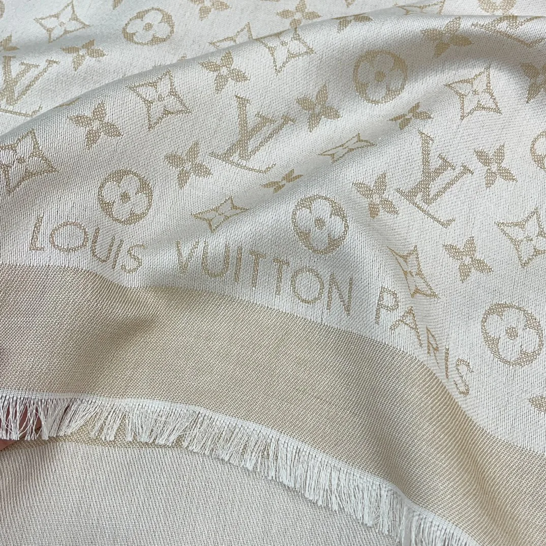 Шарфы Louis Vuitton 17826474
