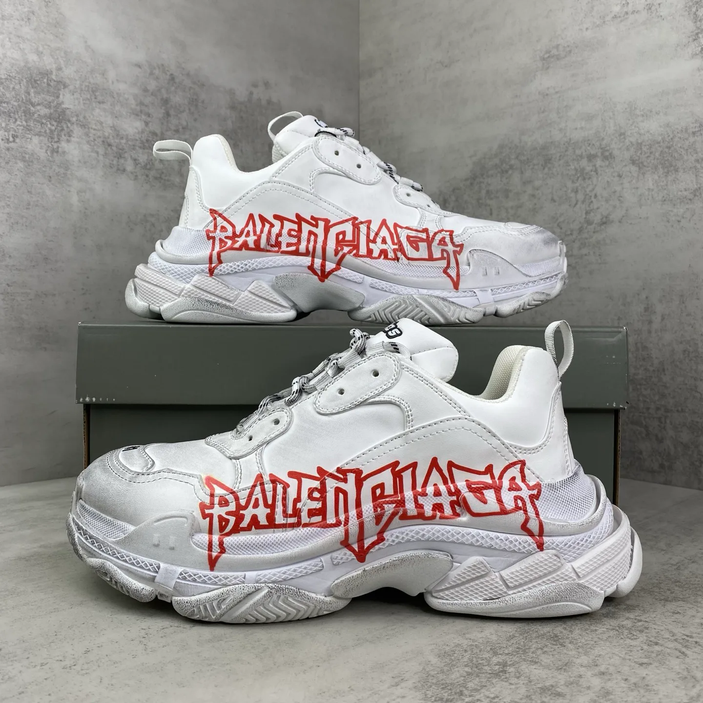 Кроссовки Женские Balenciaga 18781873