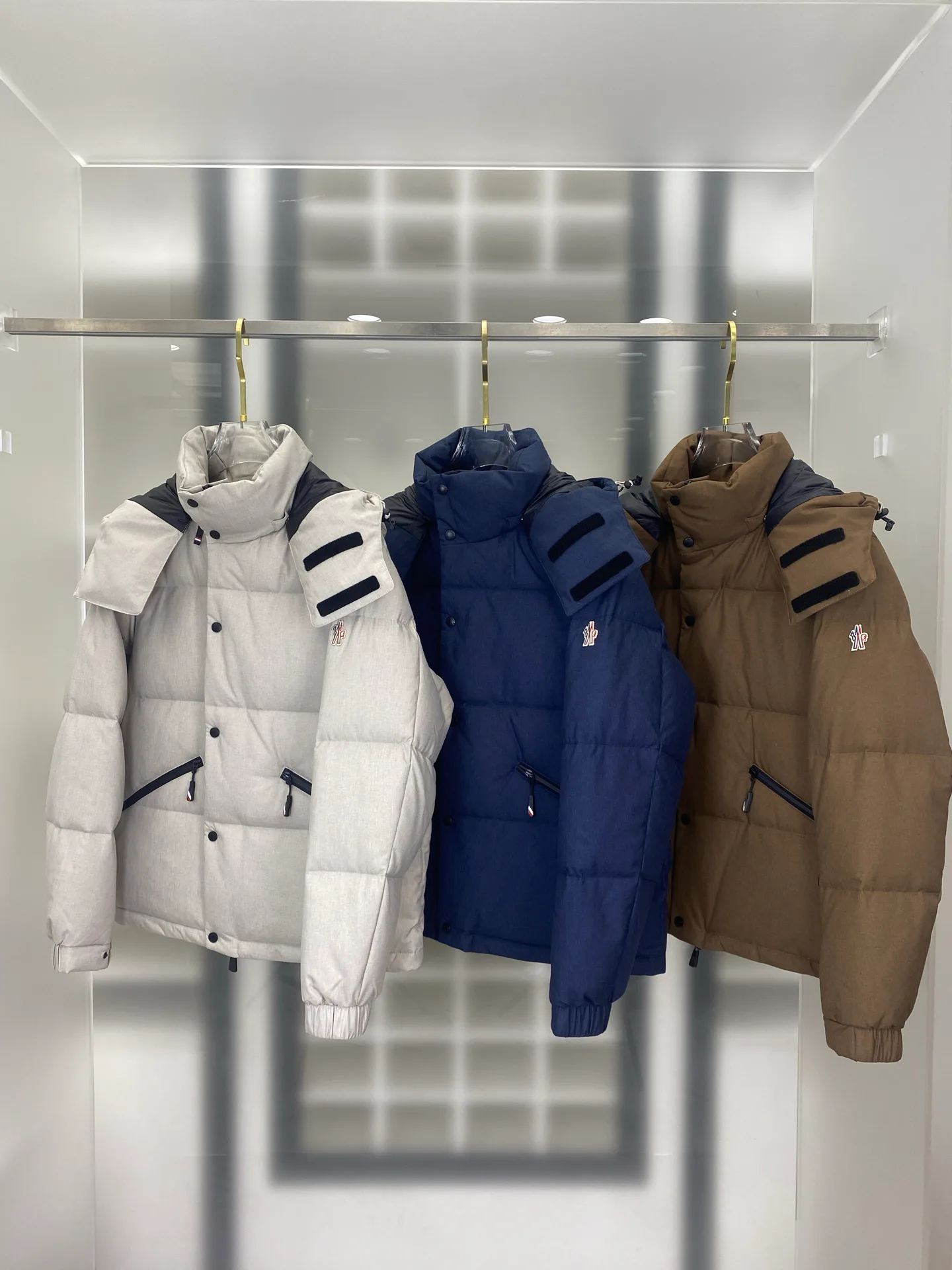 Куртки И Пуховики Мужские Moncler 607766