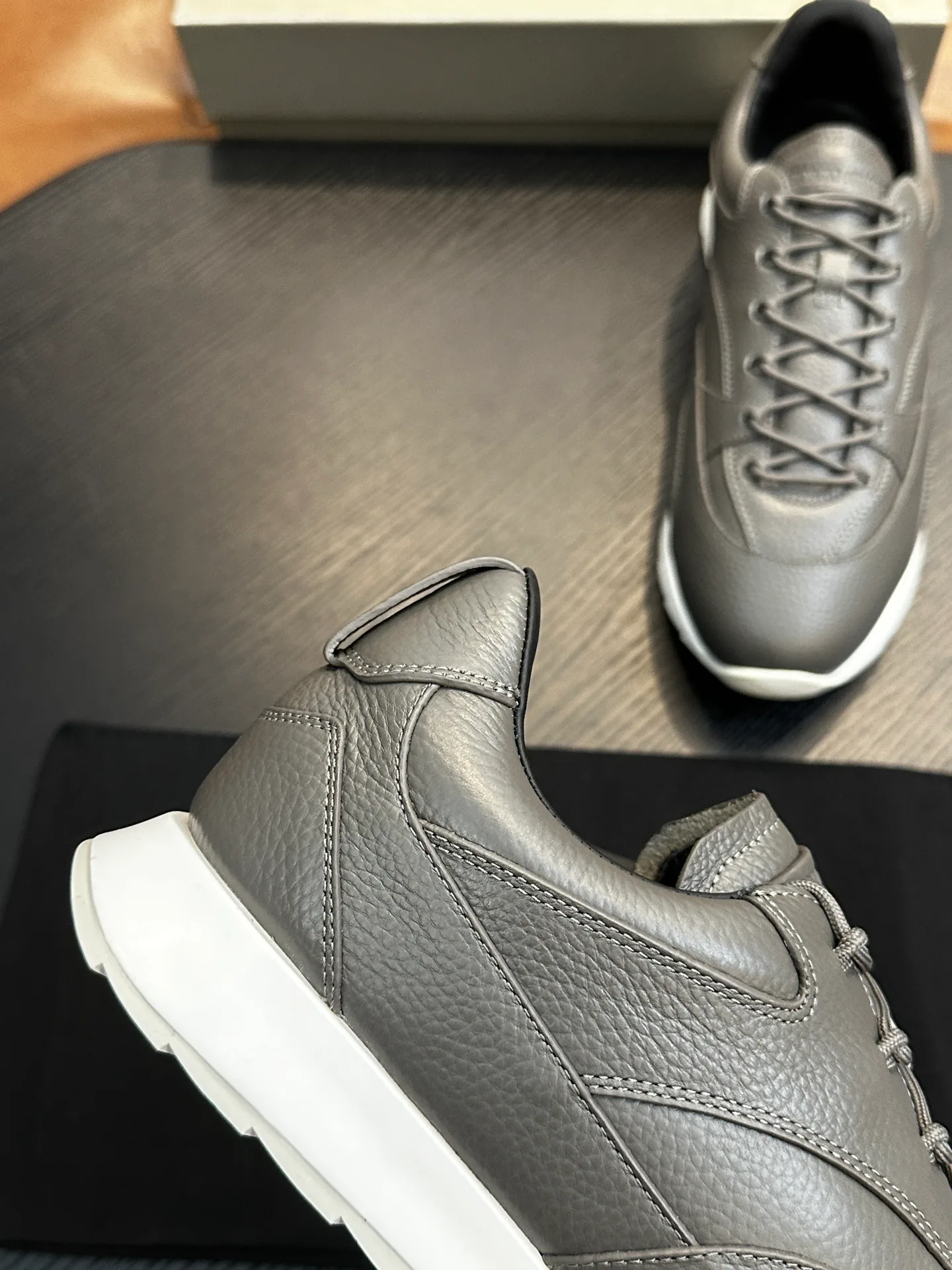 Кроссовки Мужские Armani 10490095