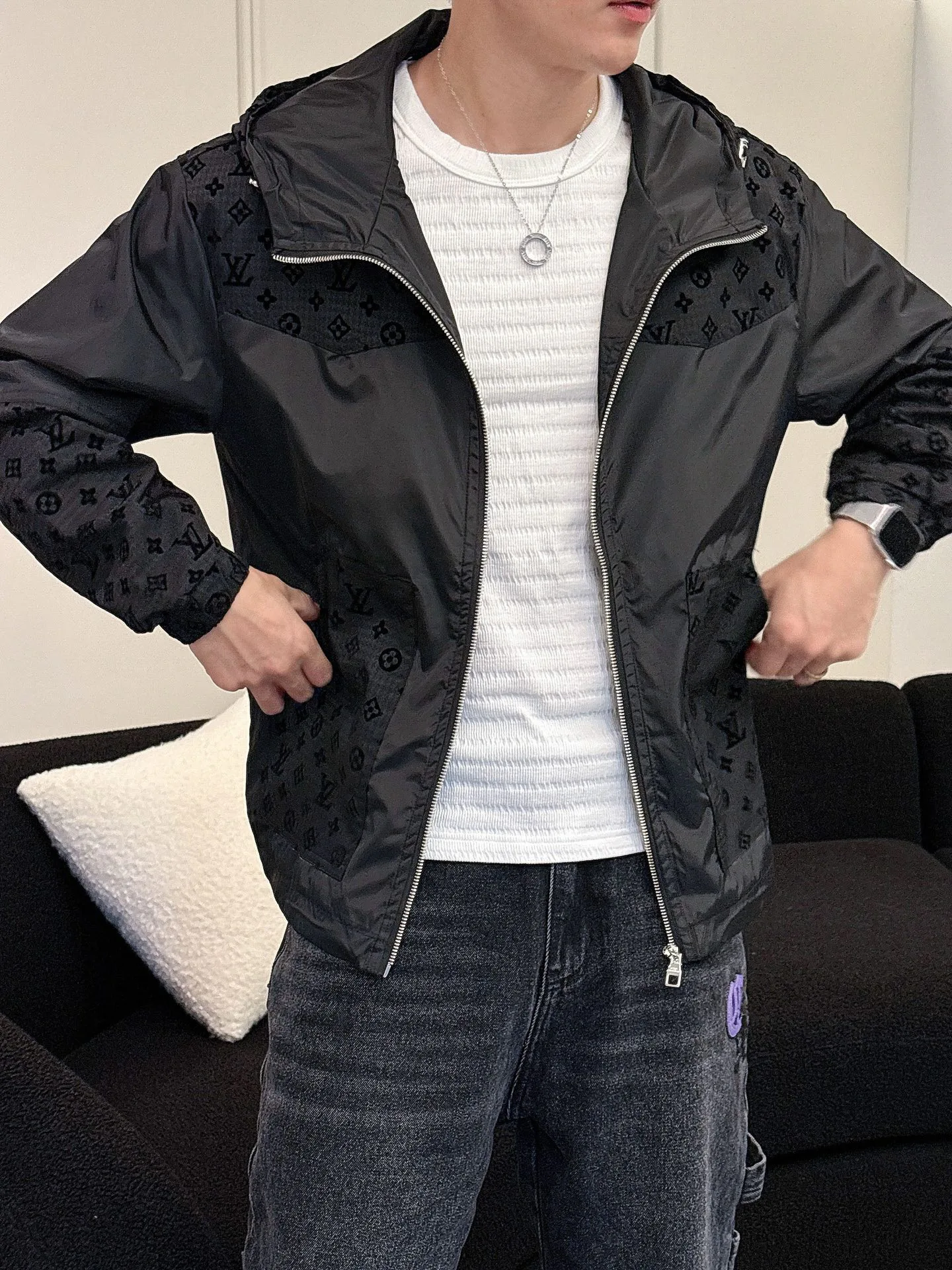 Куртки И Пуховики Мужские Louis Vuitton 4734117