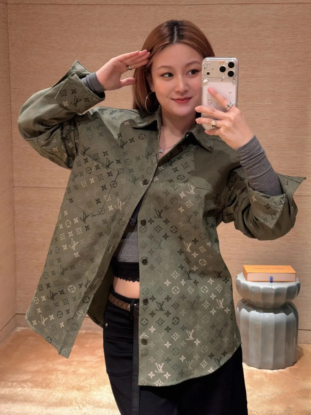 Куртки И Пуховики Женские Louis Vuitton 412795