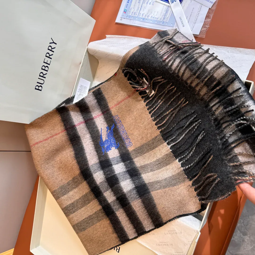 Шарфы Burberry 4549931
