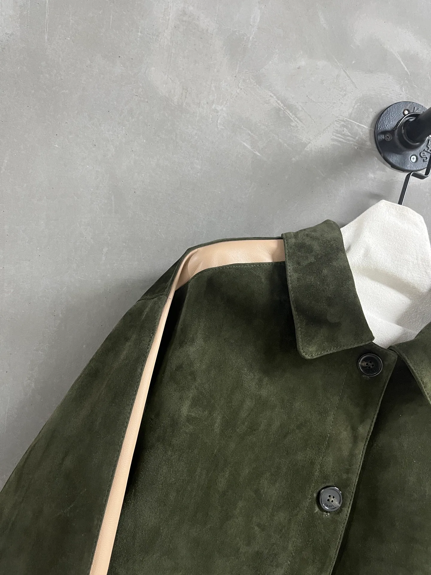 Кожаные Куртки И Дублёнки Женские Loewe 18172879