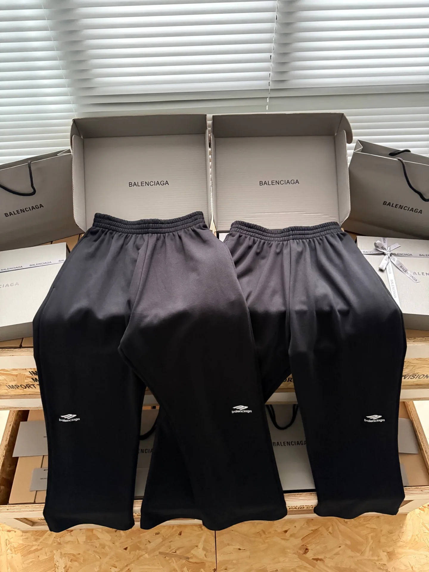 Брюки Мужские Balenciaga 11968466