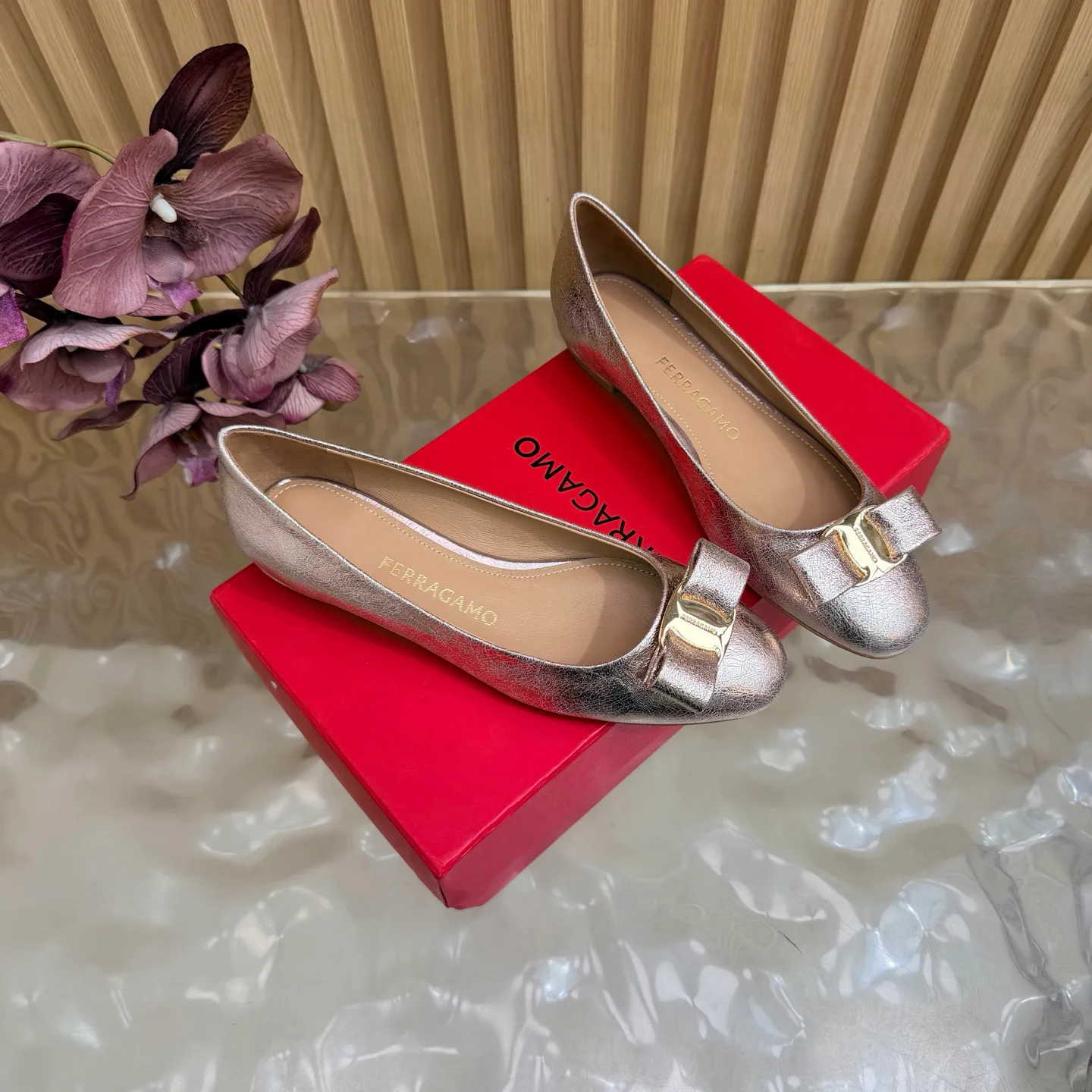 Балетки Женские Salvatore Ferragamo 18764098