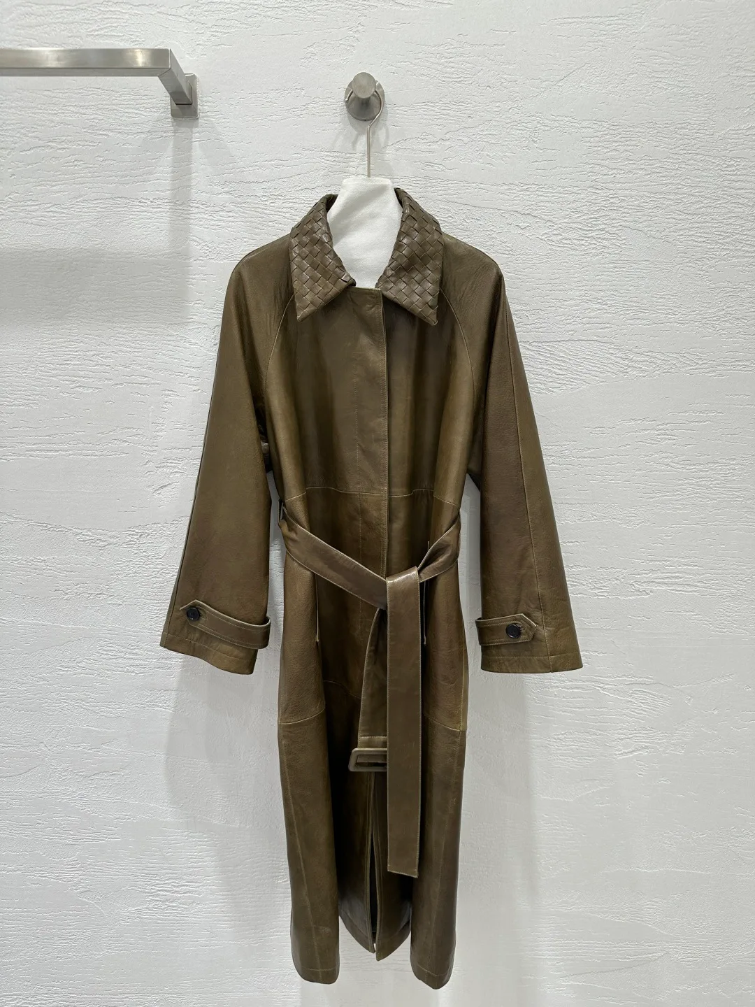 Кожаные Куртки И Дублёнки Женские Bottega Veneta 10207298