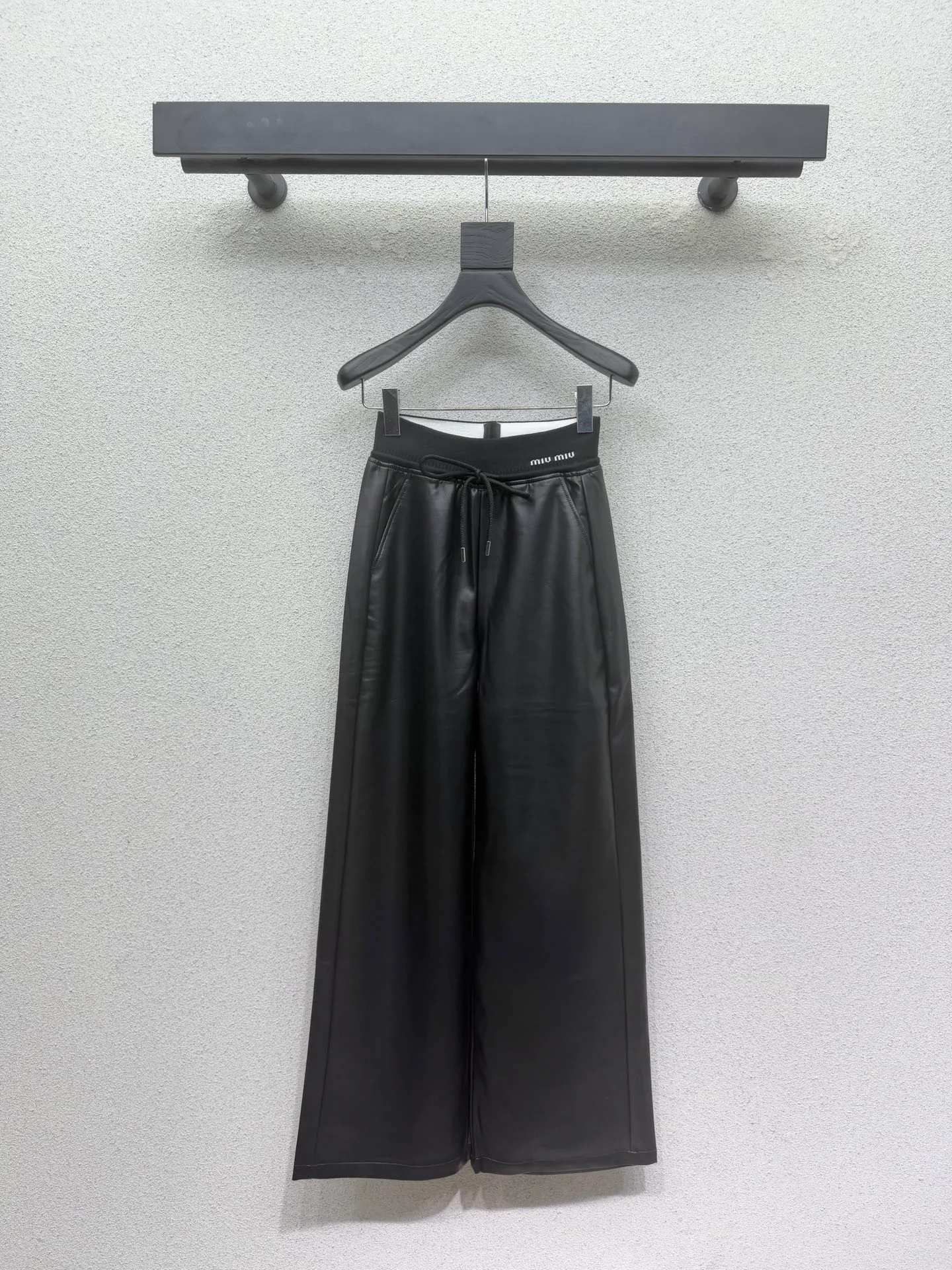 Брюки Женские Miu Miu 19246159