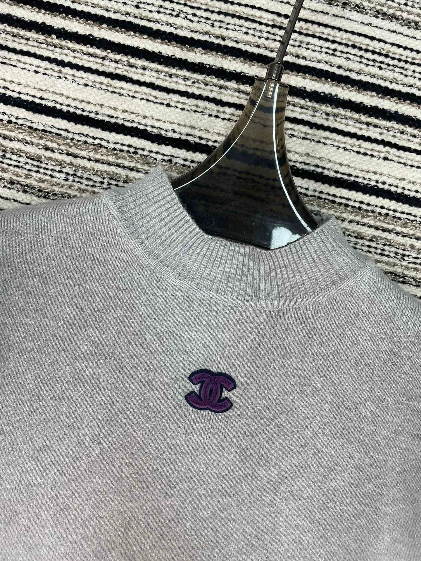 Топы Женские Chanel 11545317