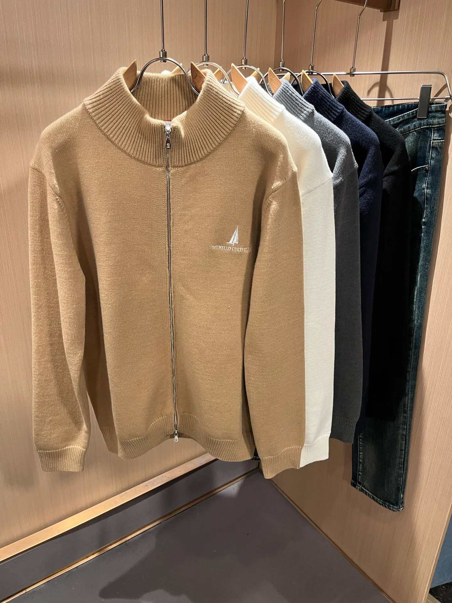 Джемперы И Свитеры Мужские Brunello Cucinelli 18395767