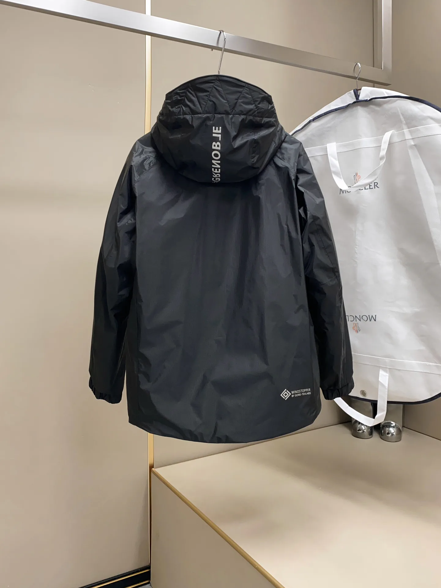 Куртки И Пуховики Мужские Moncler 786867
