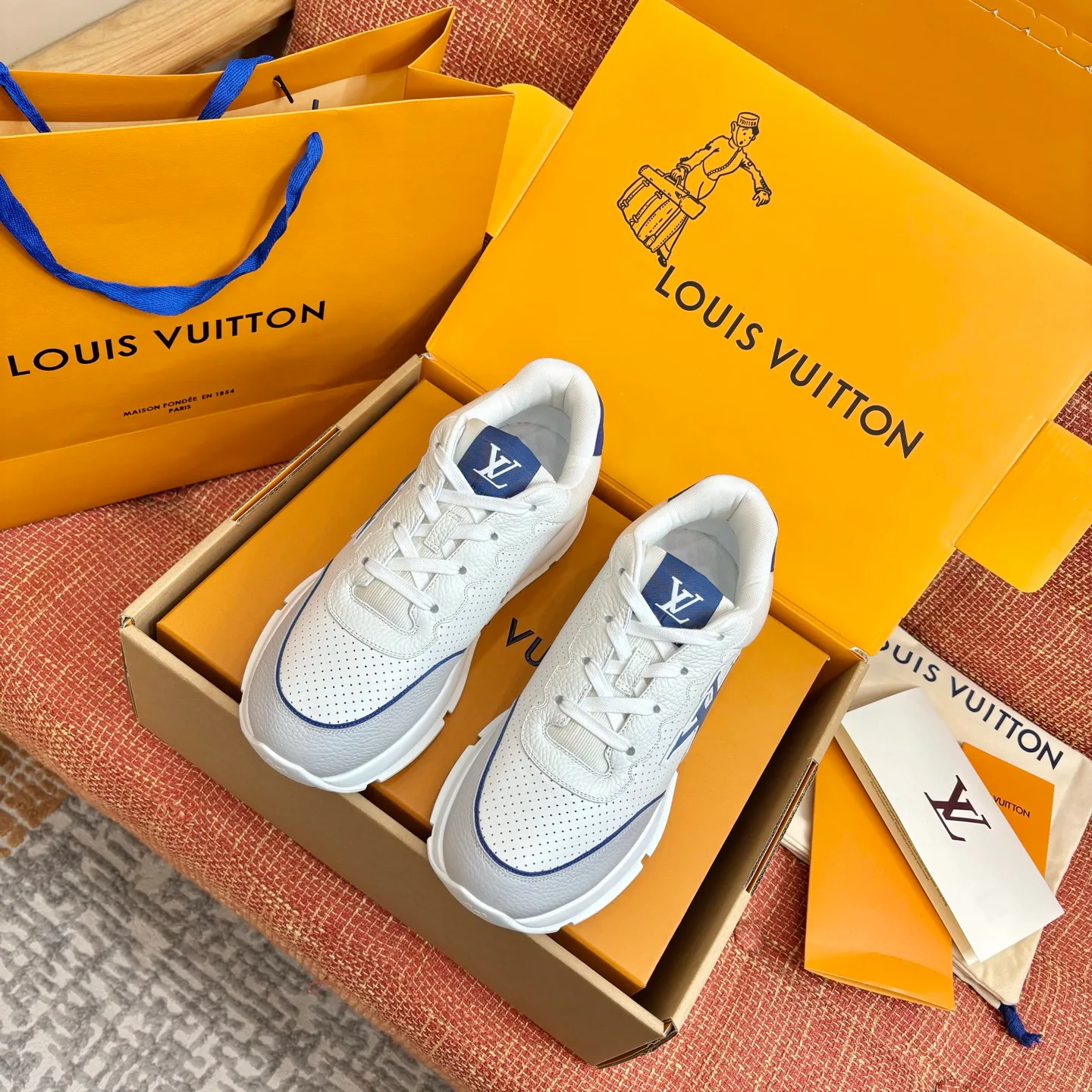 Кроссовки Женские Louis Vuitton 1693102
