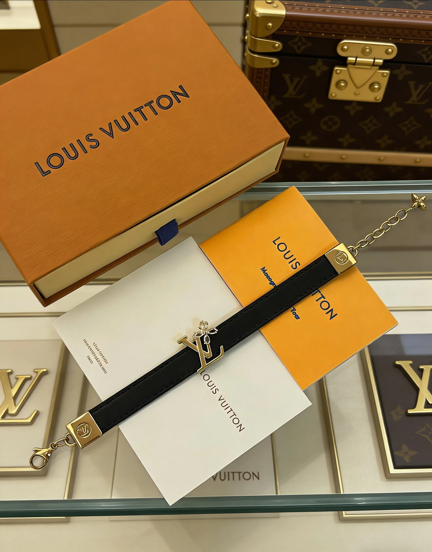 Бижутерия Louis Vuitton 12834598