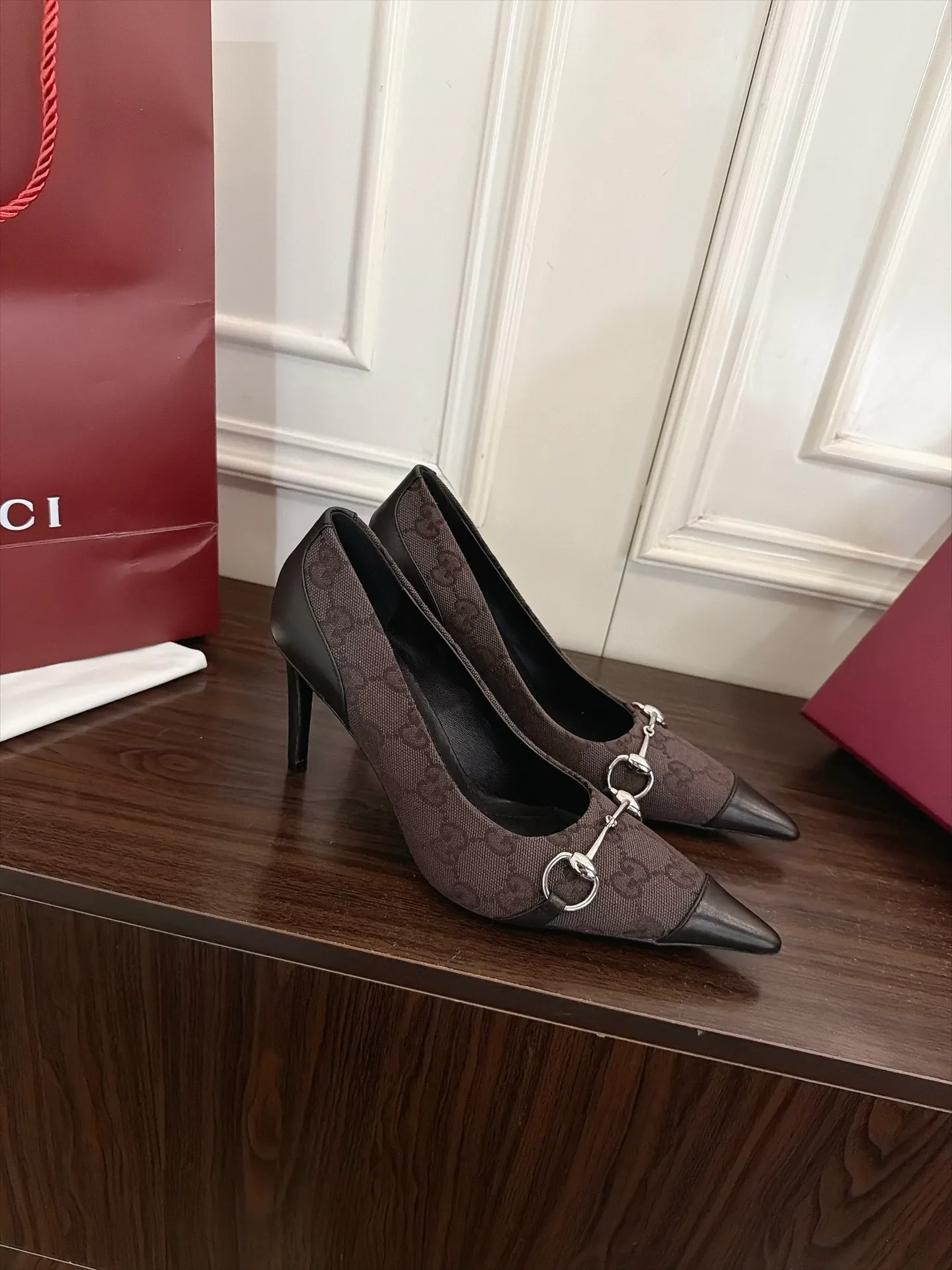 Туфли Женские Gucci 19483550