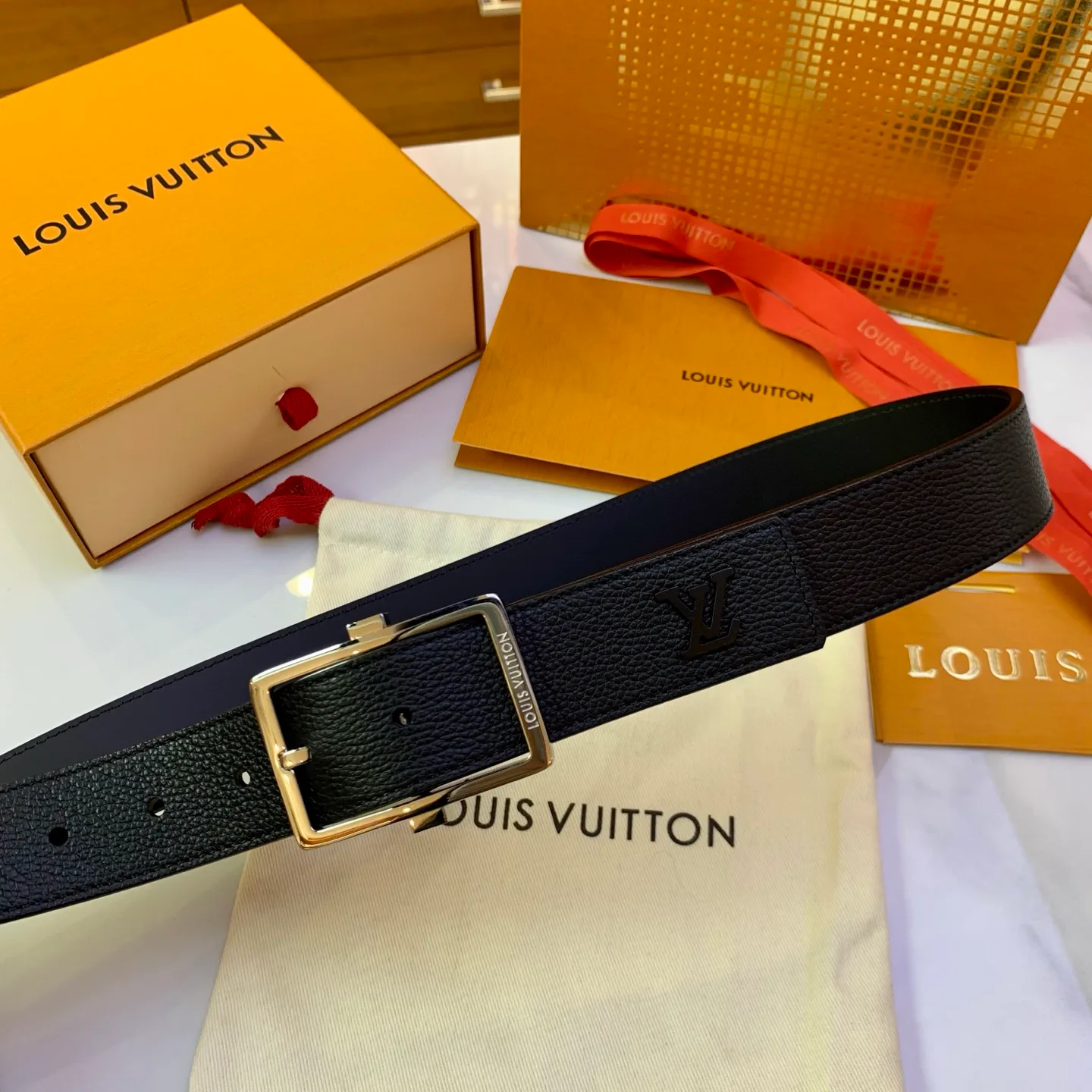 Ремни Louis Vuitton 17682169