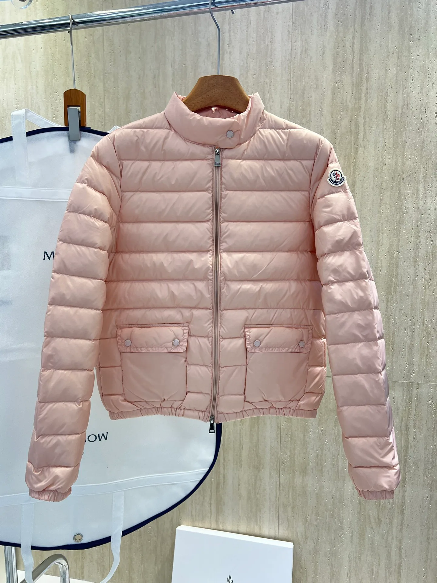 Куртки И Пуховики Женские Moncler 18212689