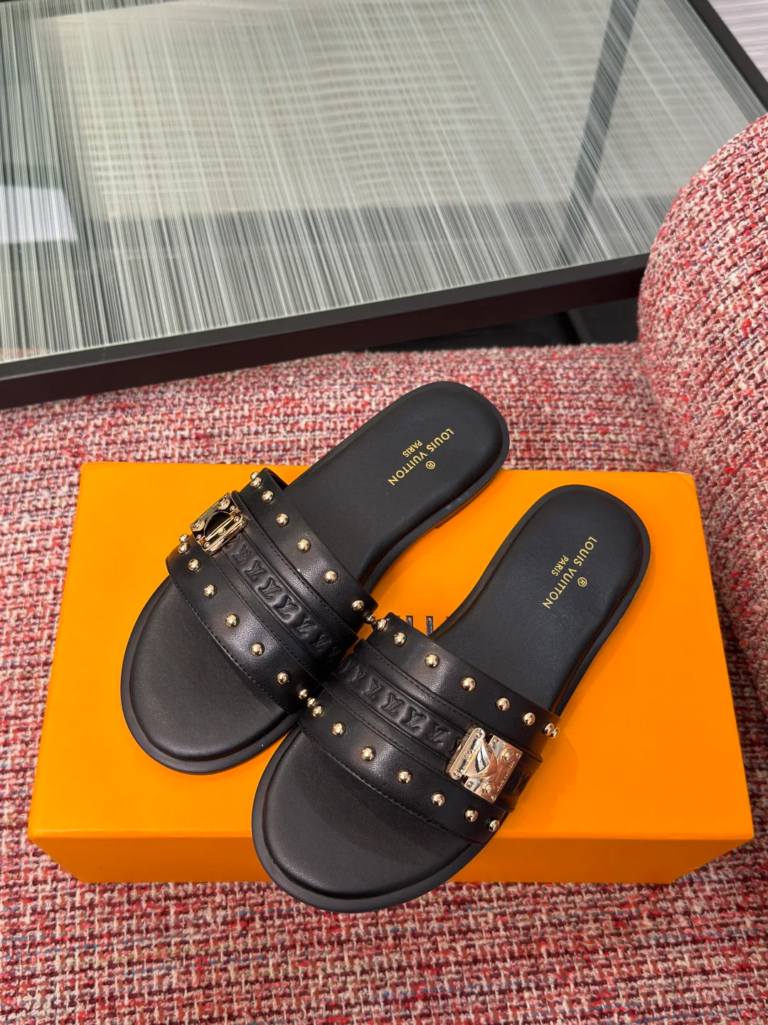 Шлепанцы Женские Louis Vuitton 16983525