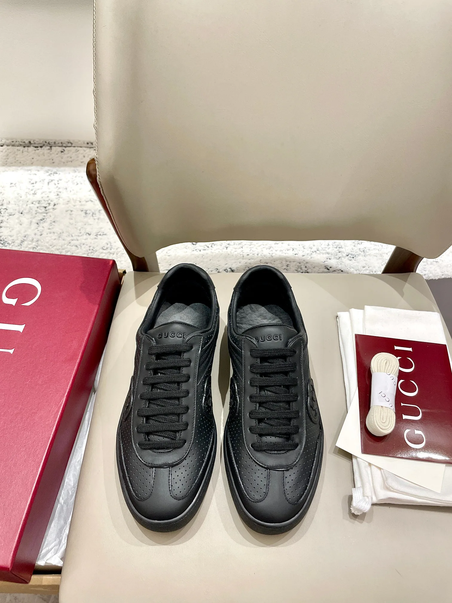 Кроссовки Женские Gucci 1748670