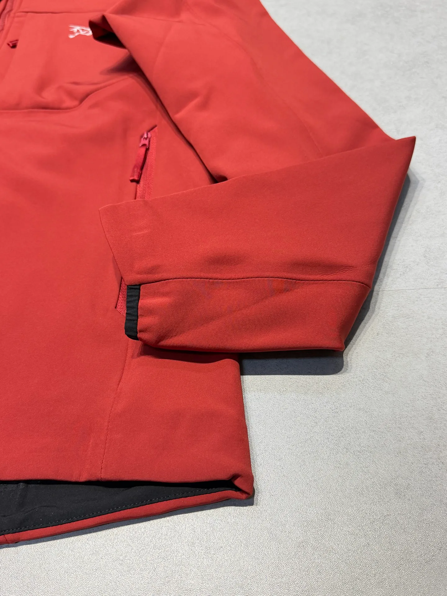 Куртки И Пуховики Женские Arcteryx 18870853