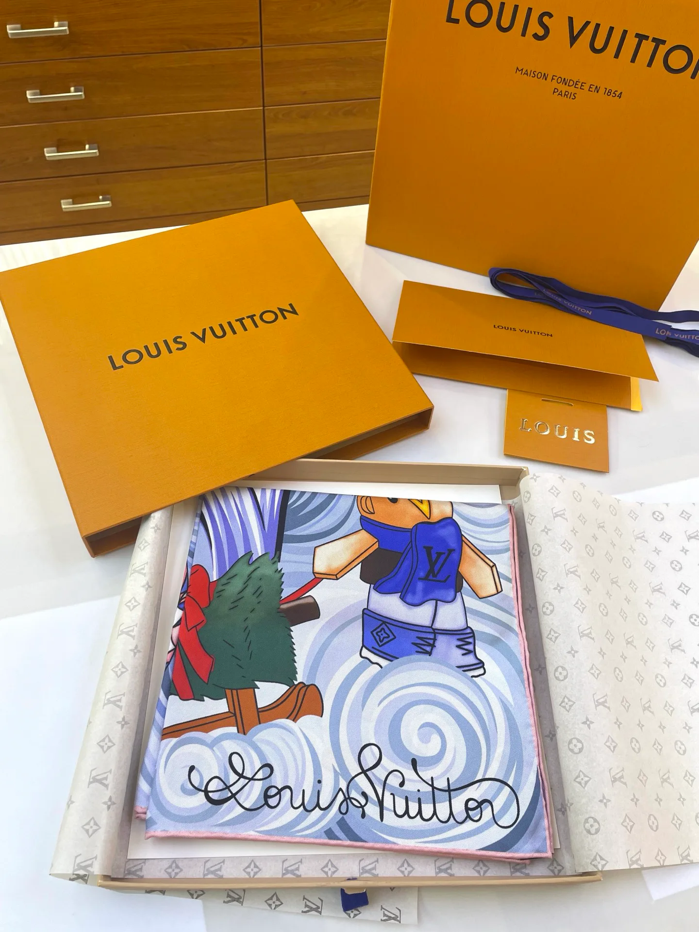 Платки Louis Vuitton 899682