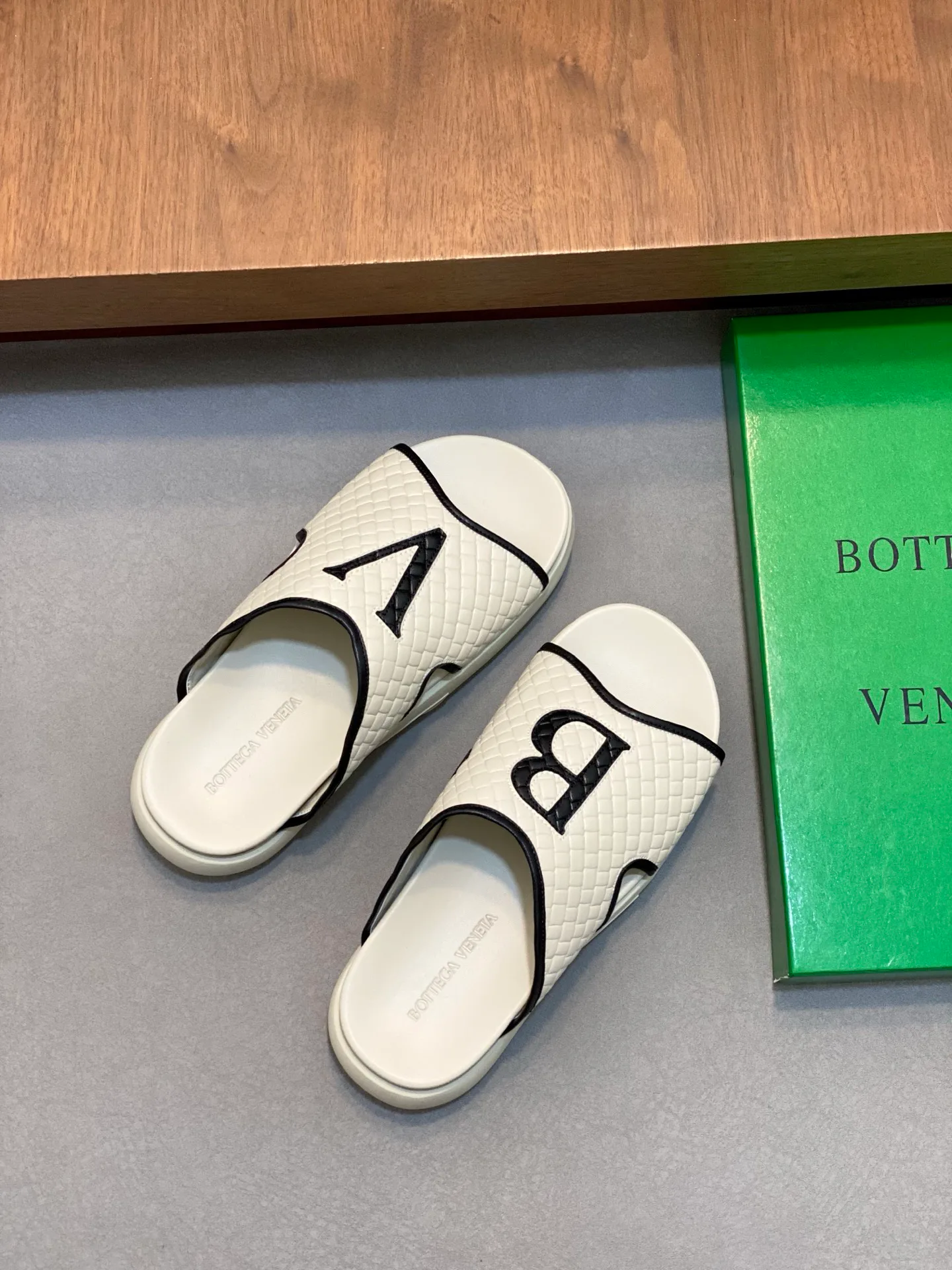 Шлепанцы Мужские Bottega Veneta 23895