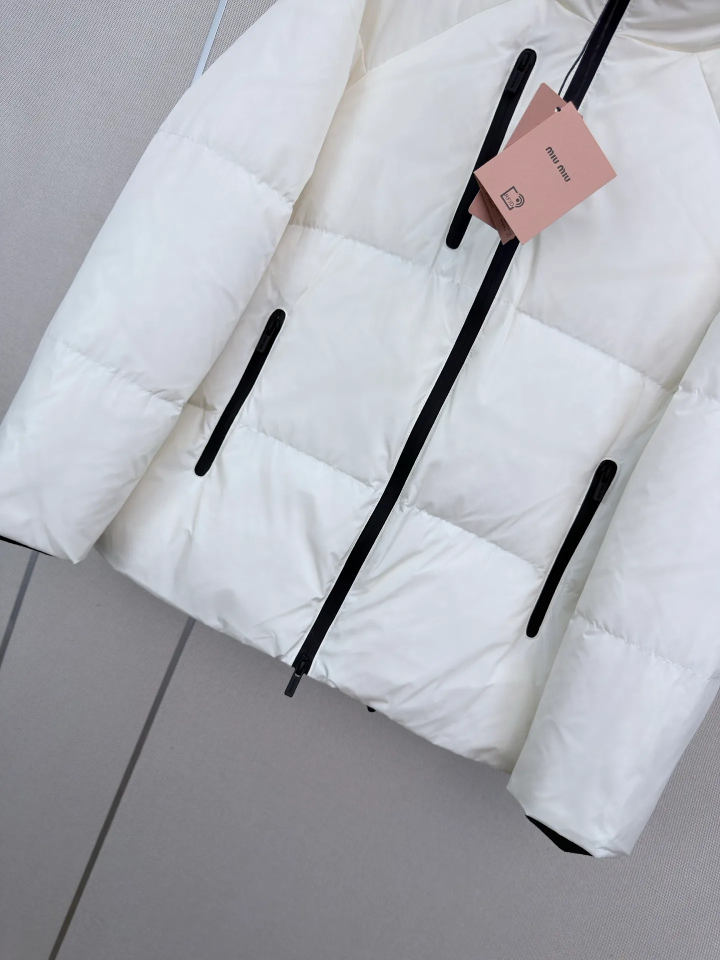Куртки И Пуховики Женские Miu Miu 18108734