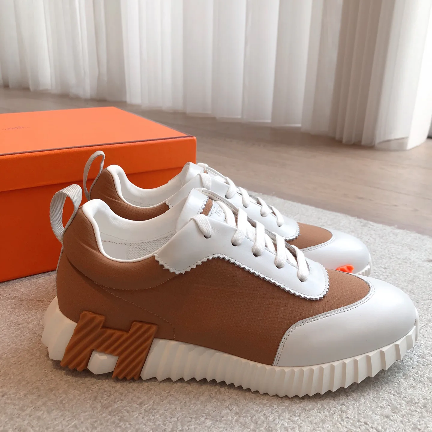 Кроссовки Женские Hermes 18729726