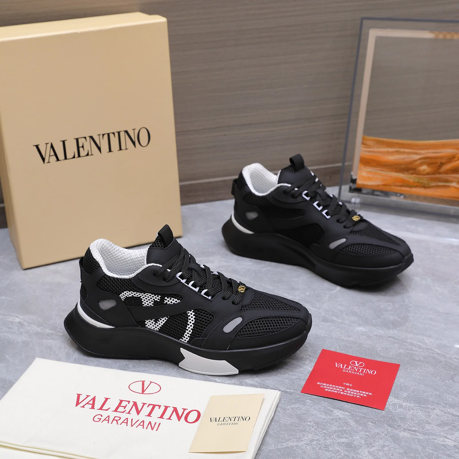 Кроссовки Мужские Valentino 17604590