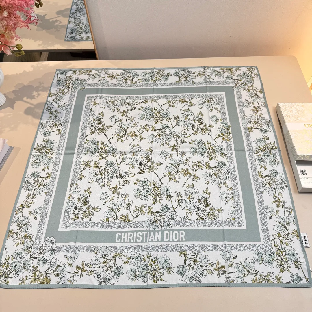 Платки Christian Dior 11362298