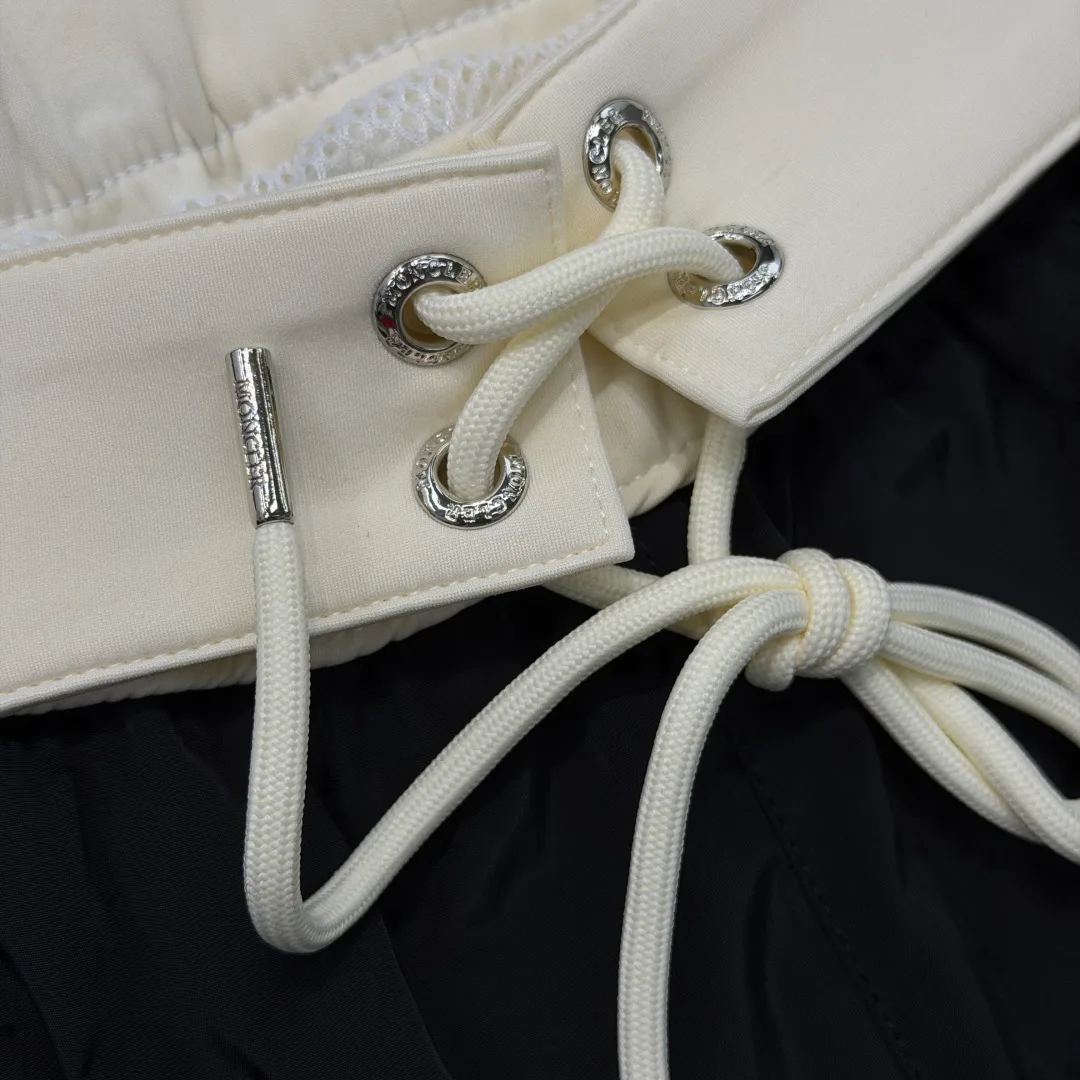 Шорты Мужские Moncler 12231107