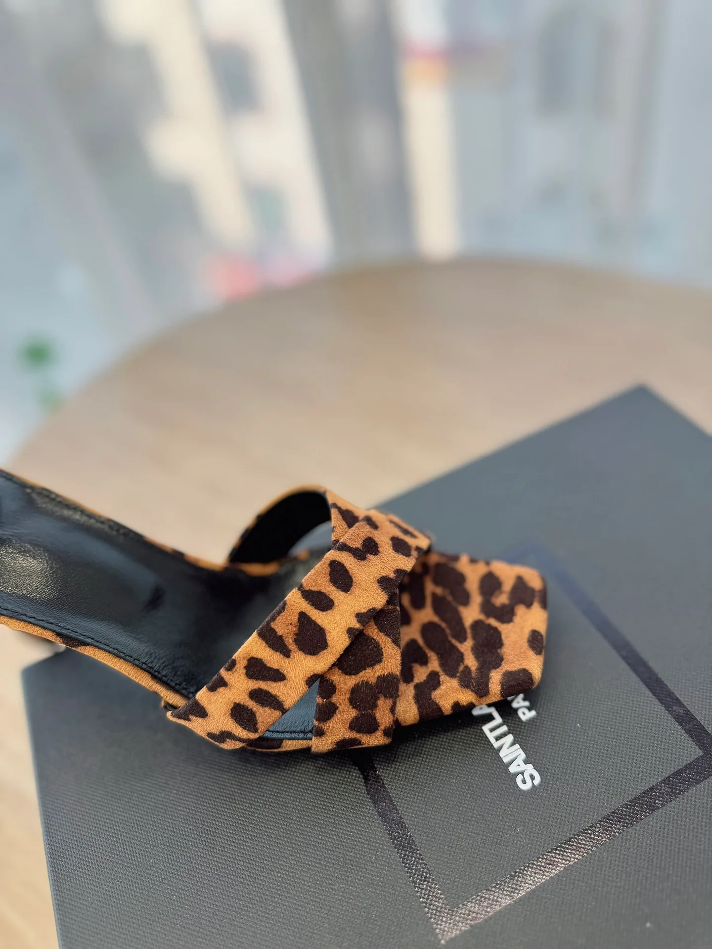 Босоножки Женские Saint Laurent 12815347