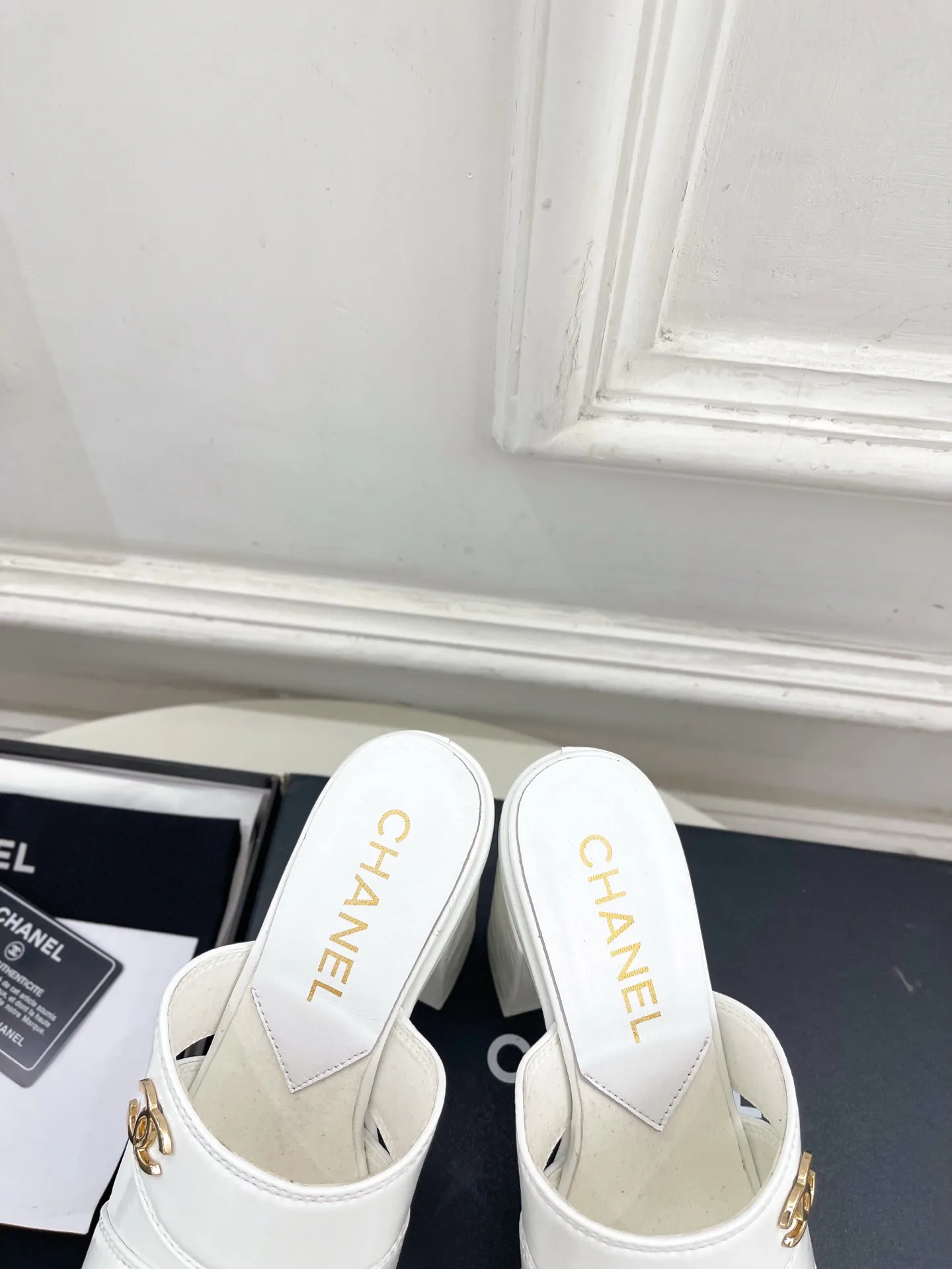 Босоножки Женские Chanel 13340923