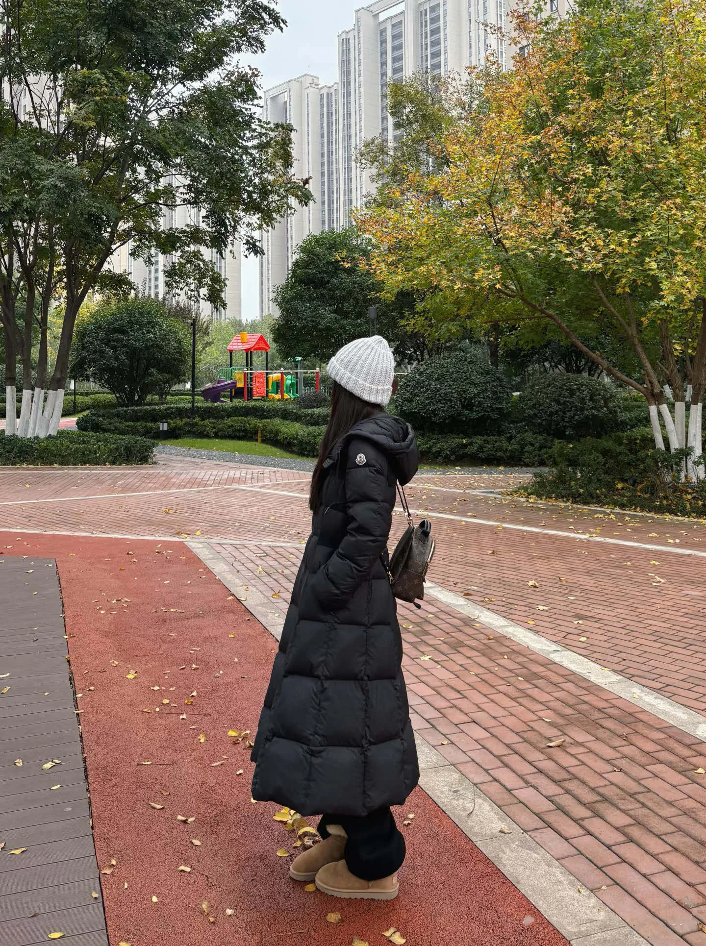 Куртки И Пуховики Женские Moncler 18048046