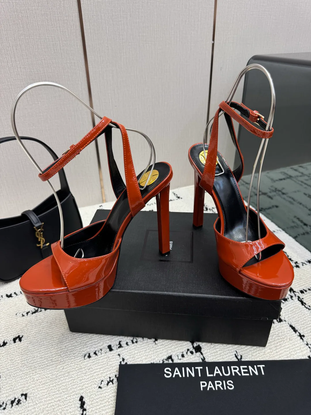 Босоножки Женские Saint Laurent 18049018