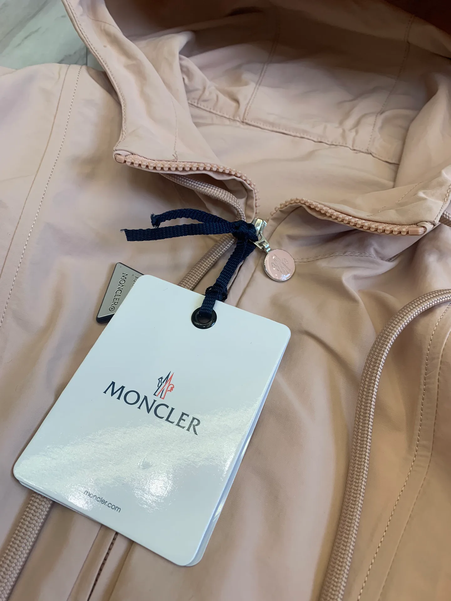 Куртки И Пуховики Женские Moncler 11408030