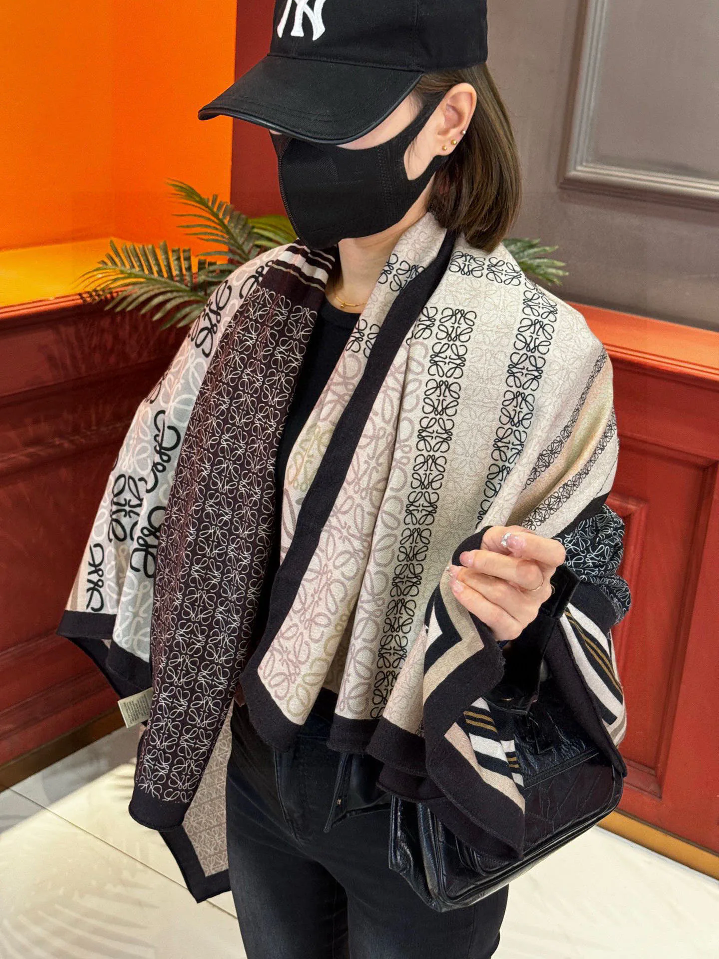 Шарфы Loewe 262374