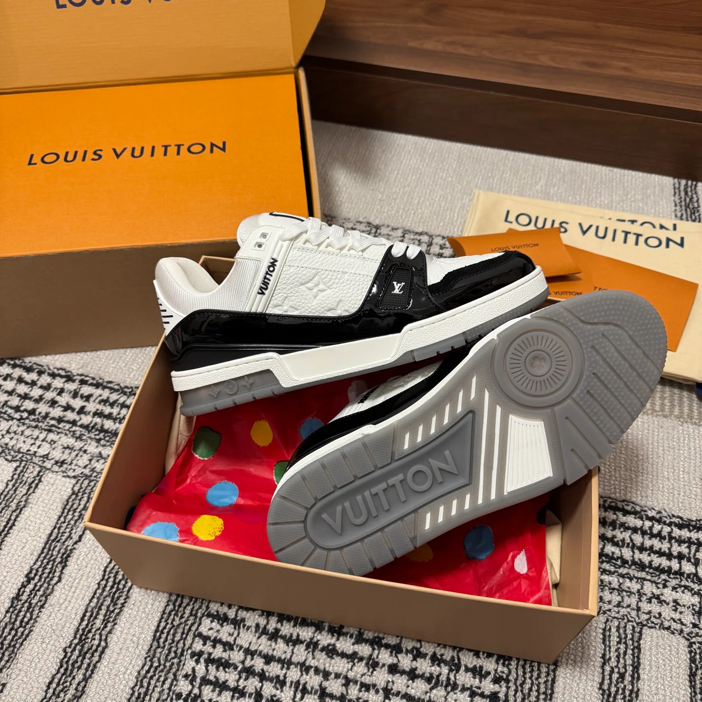 Кроссовки Женские Louis Vuitton 1546798