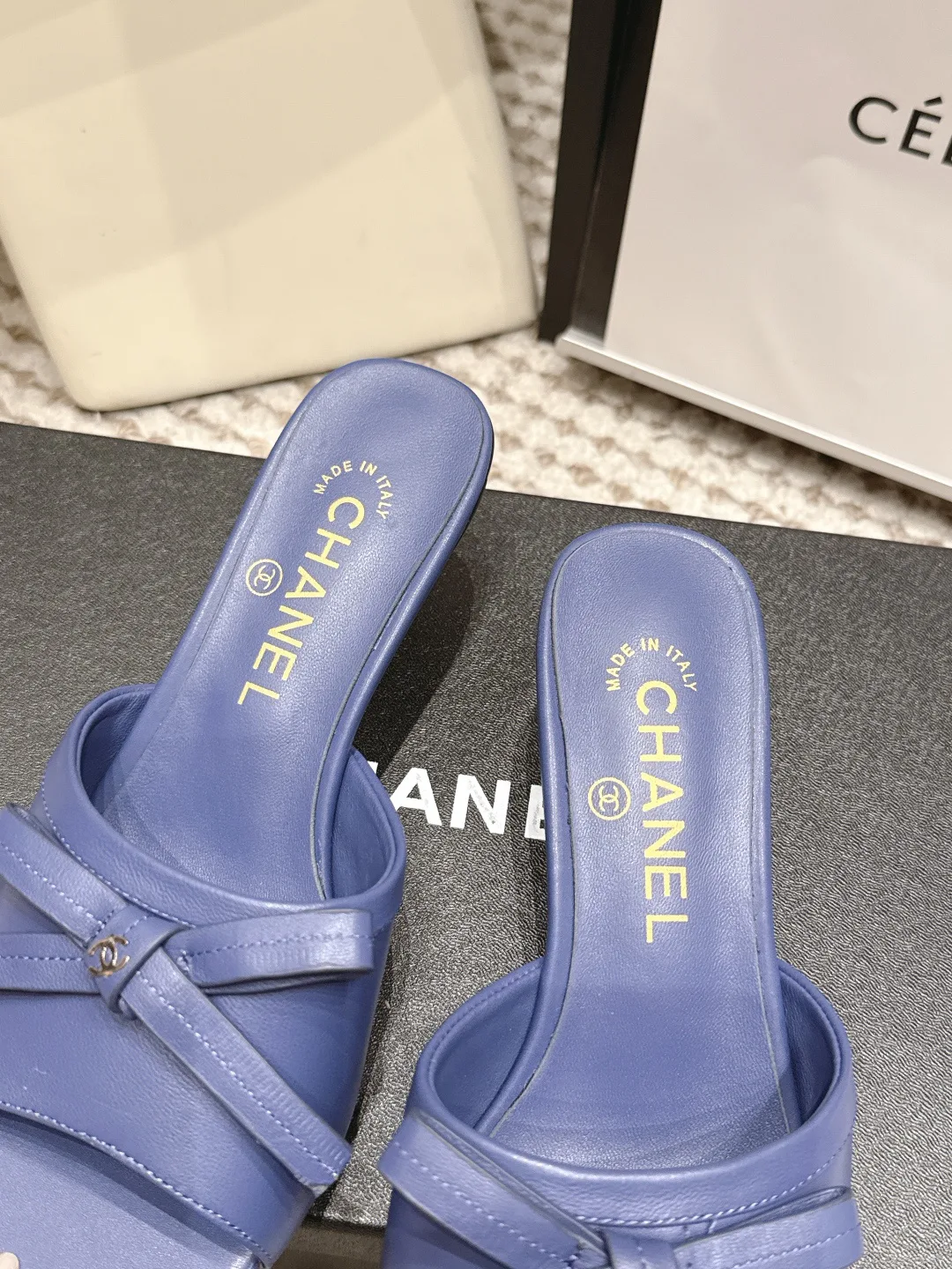Босоножки Женские Chanel 17421371