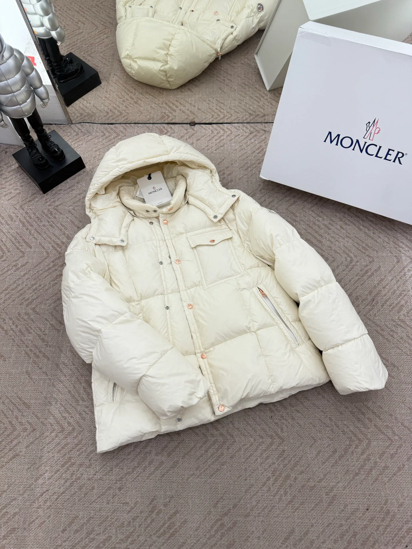Куртки И Пуховики Женские Moncler 18825225
