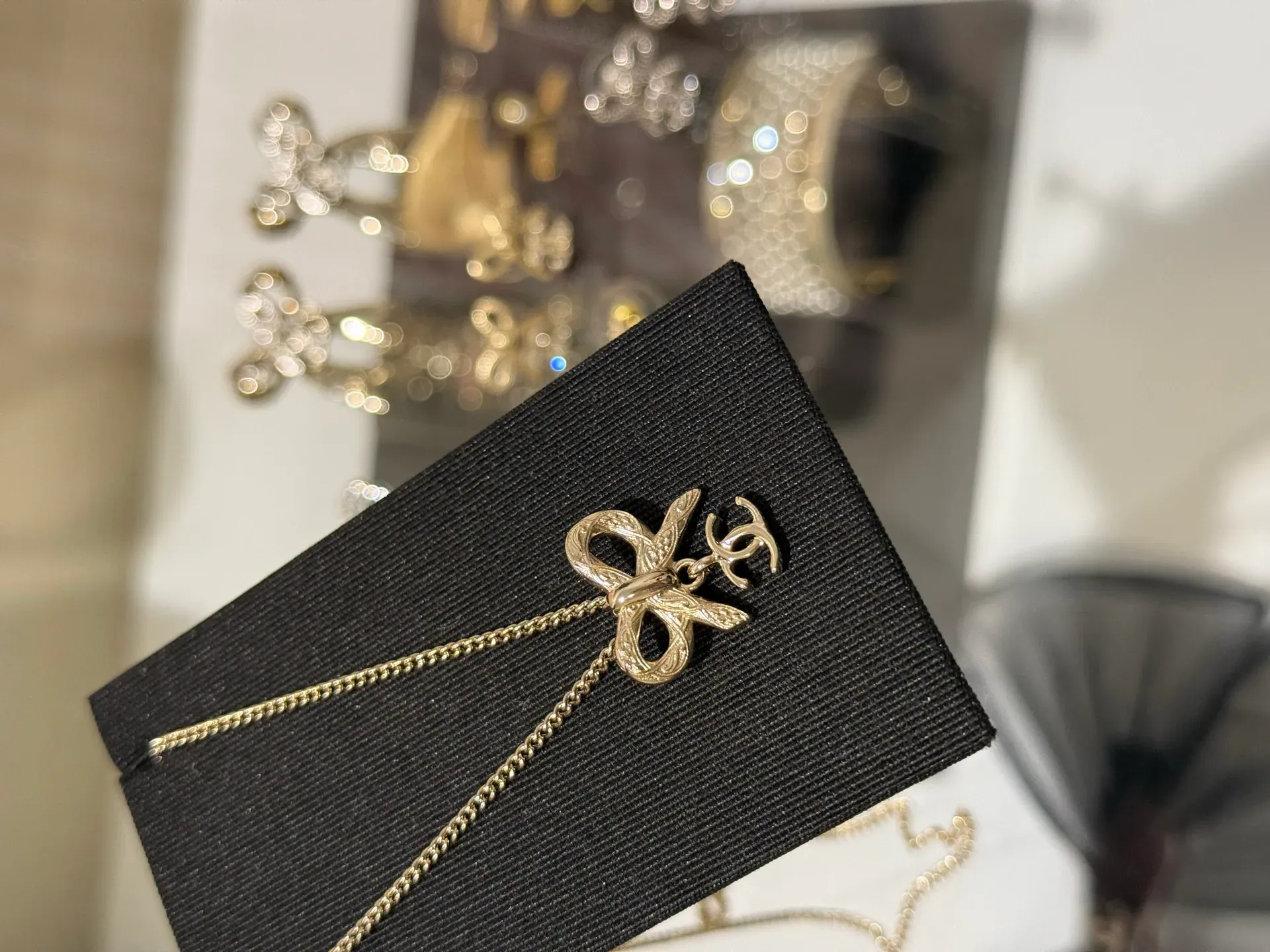 Бижутерия Chanel 3928698