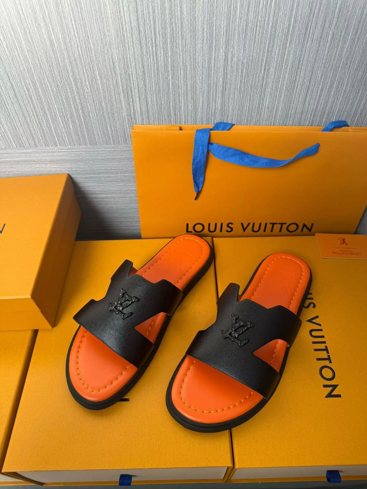 Шлепанцы Женские Louis Vuitton 829513