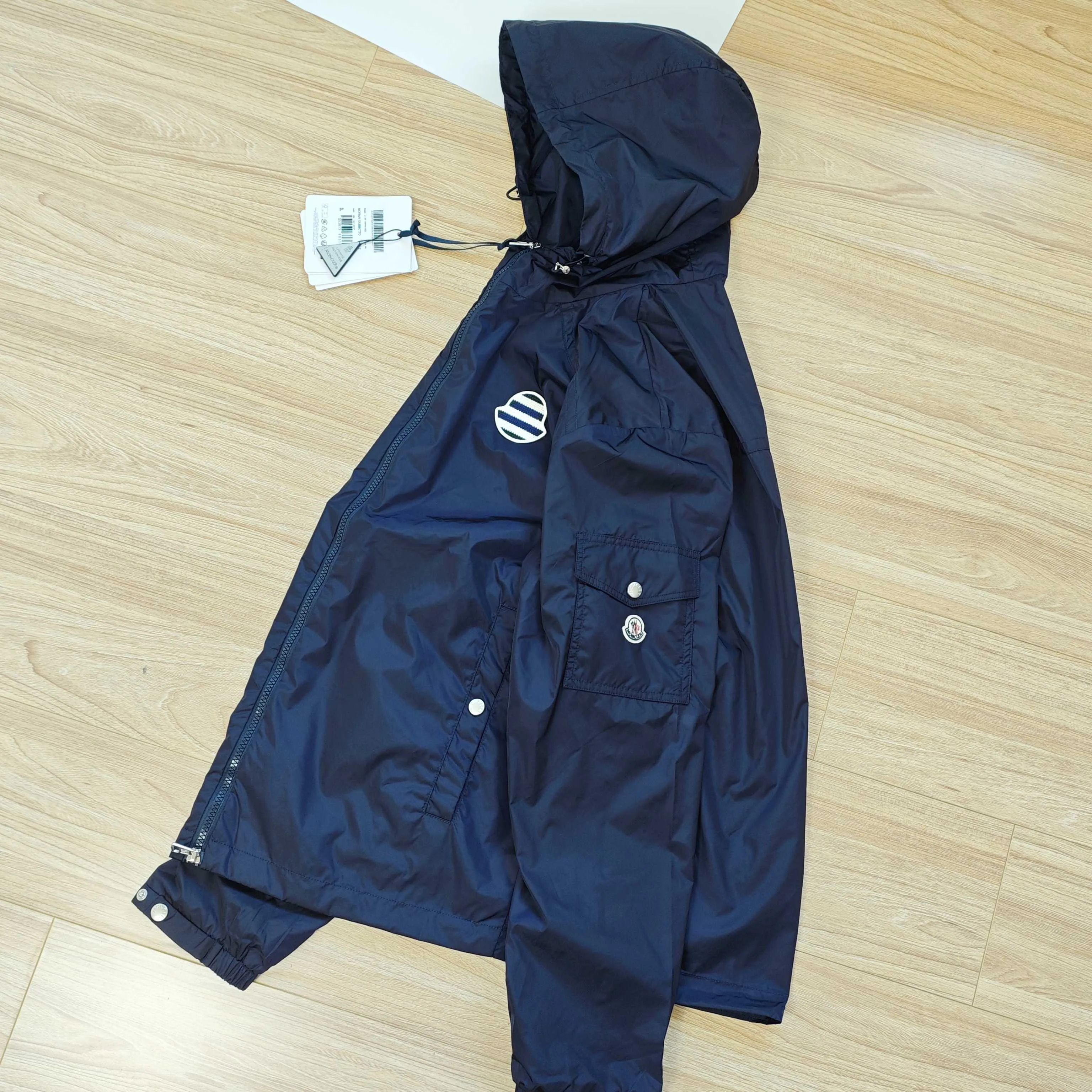 Куртки И Пуховики Женские Moncler 18052154