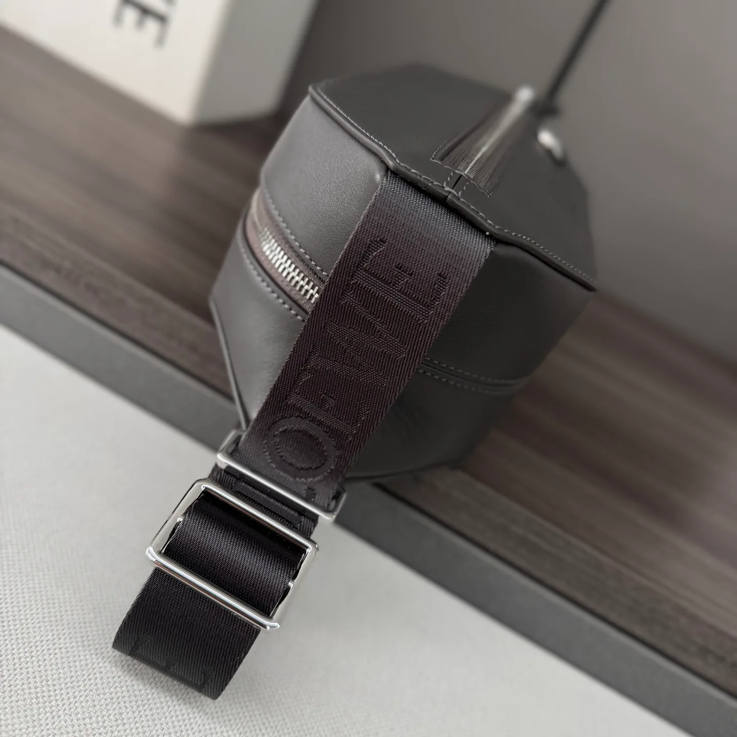 Поясные Сумки Женские Loewe 13401800