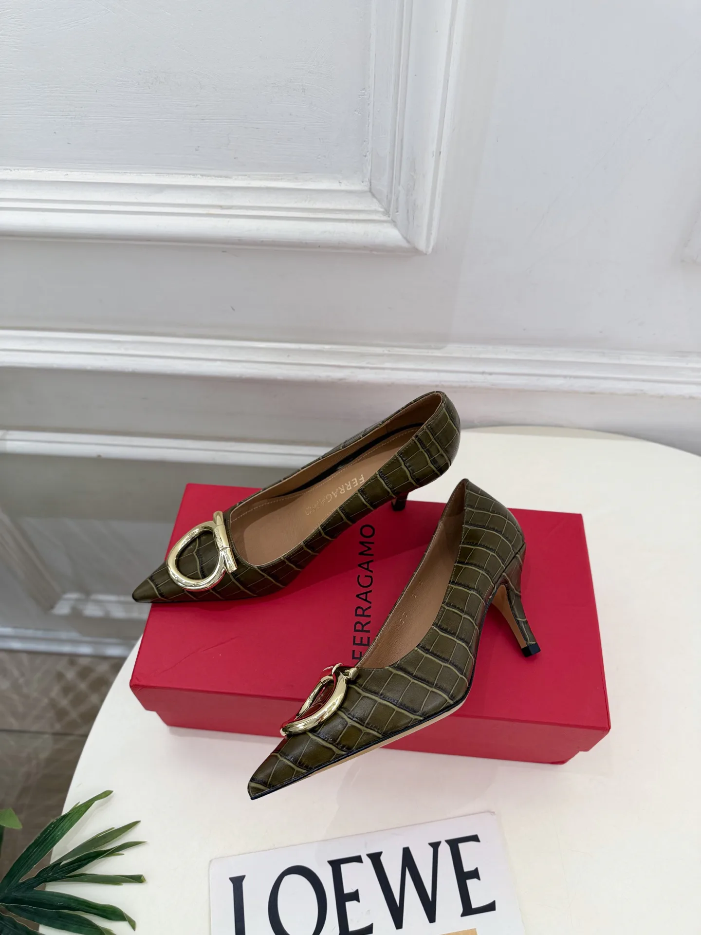 Туфли Женские Salvatore Ferragamo 18034097