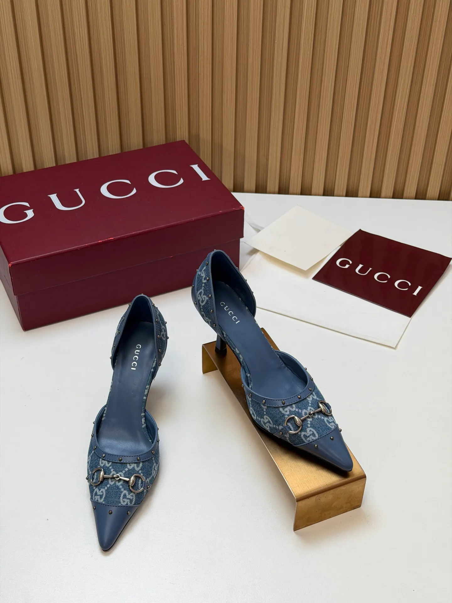 Туфли Женские Gucci 17631685