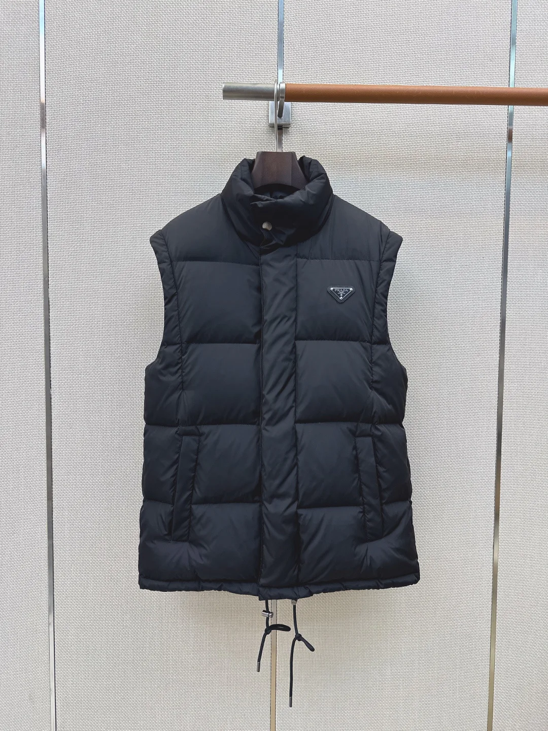 Куртки И Пуховики Женские Prada 18348218
