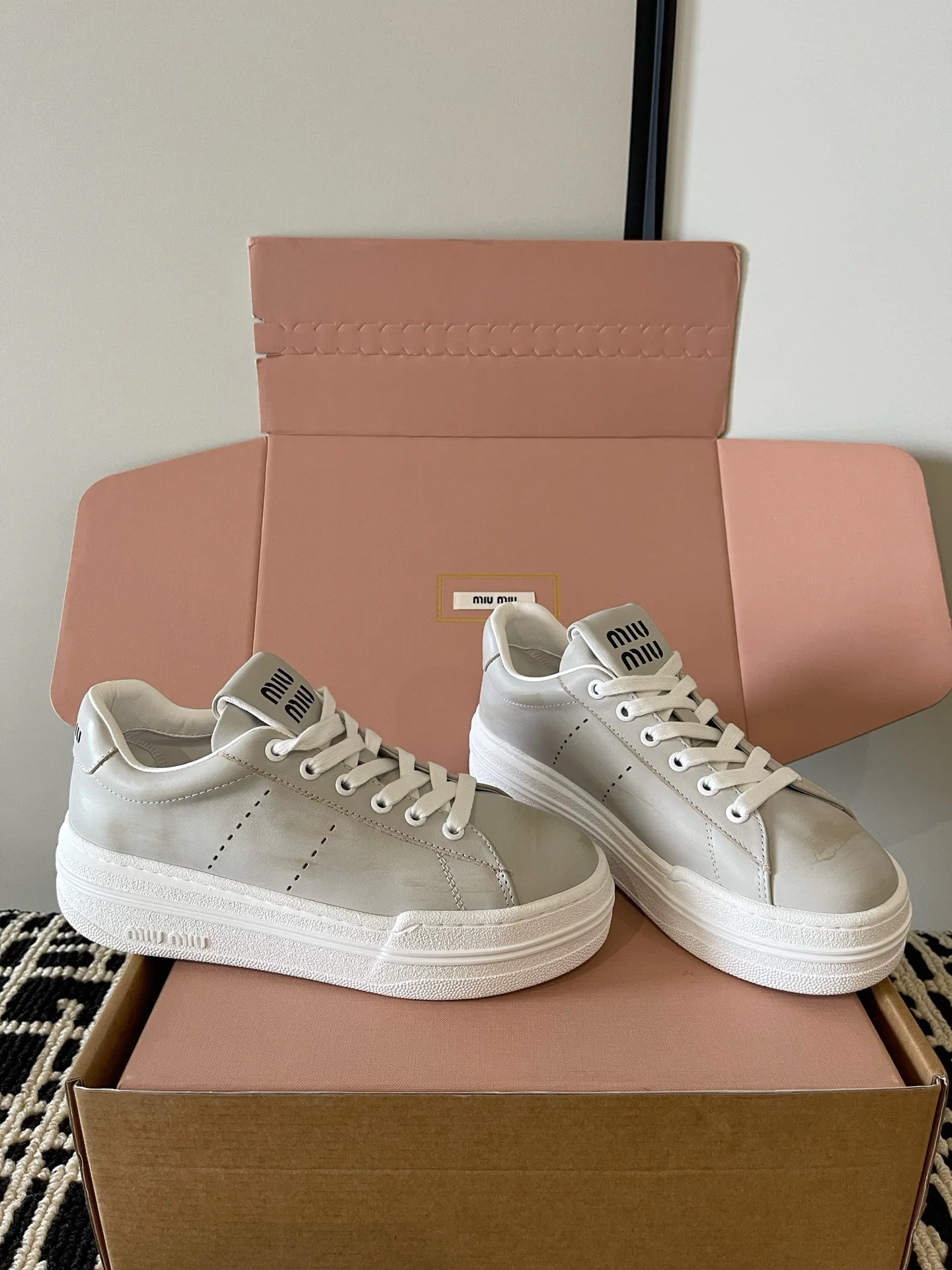 Кроссовки Женские Miu Miu 18234983