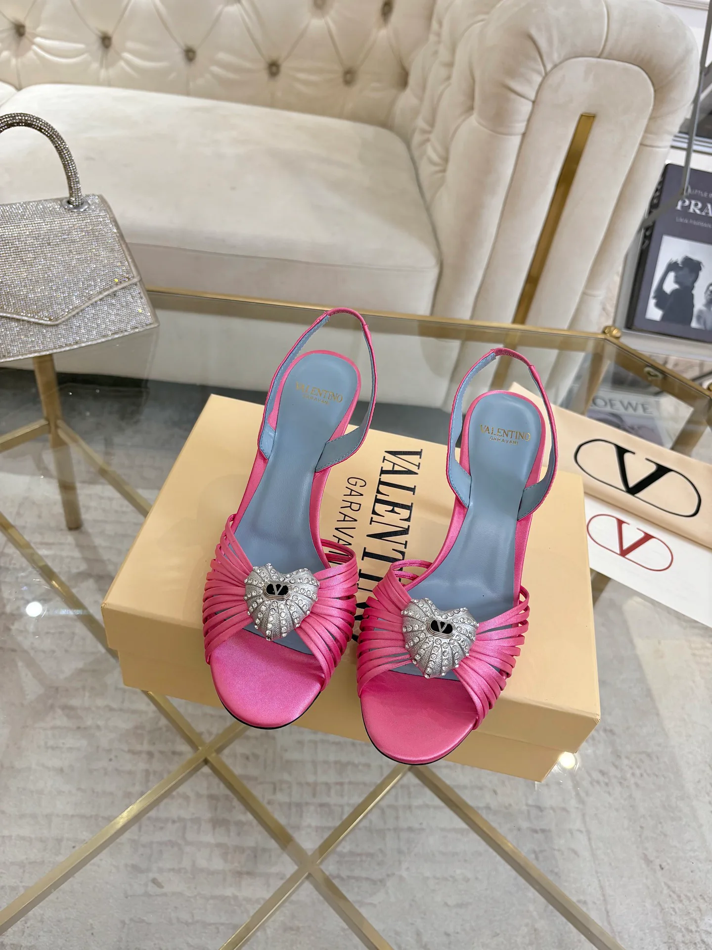 Босоножки Женские Valentino 18135270