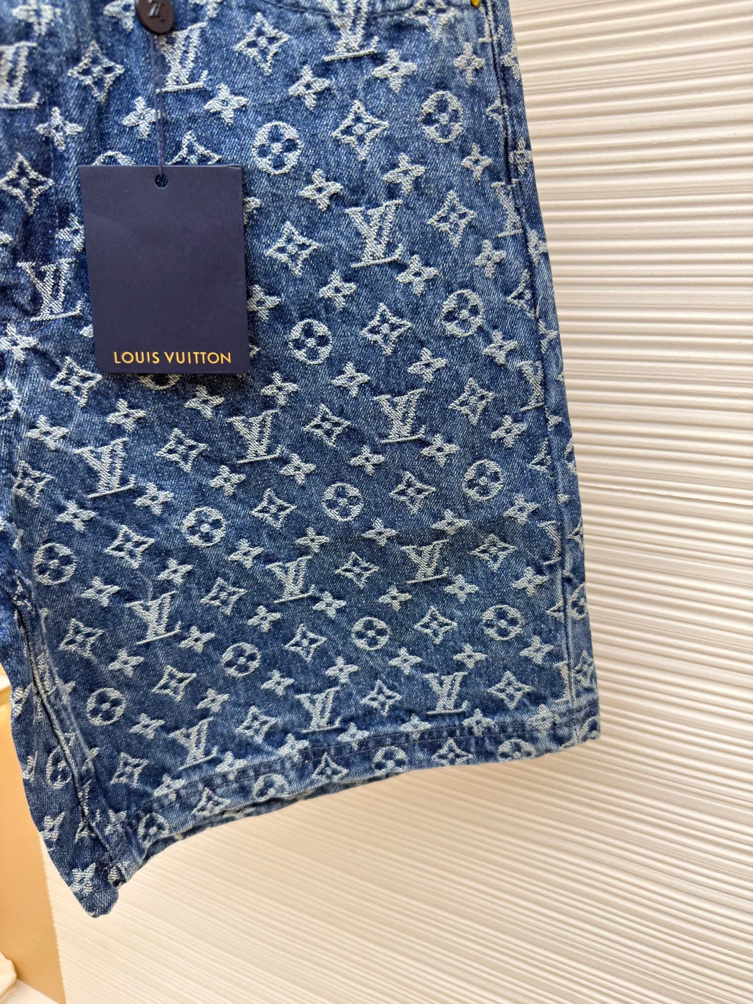 Шорты Мужские Louis Vuitton 13077110